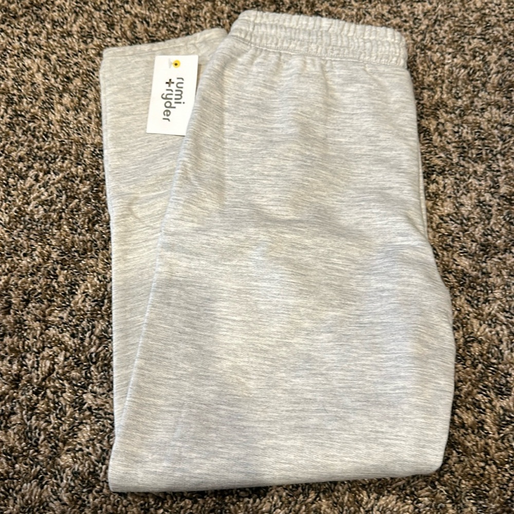 BNWT ~ sweats!